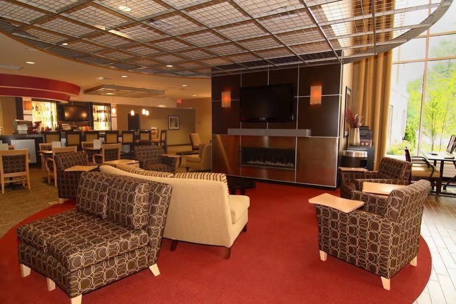 Cambria Hotel Traverse City Exterior photo